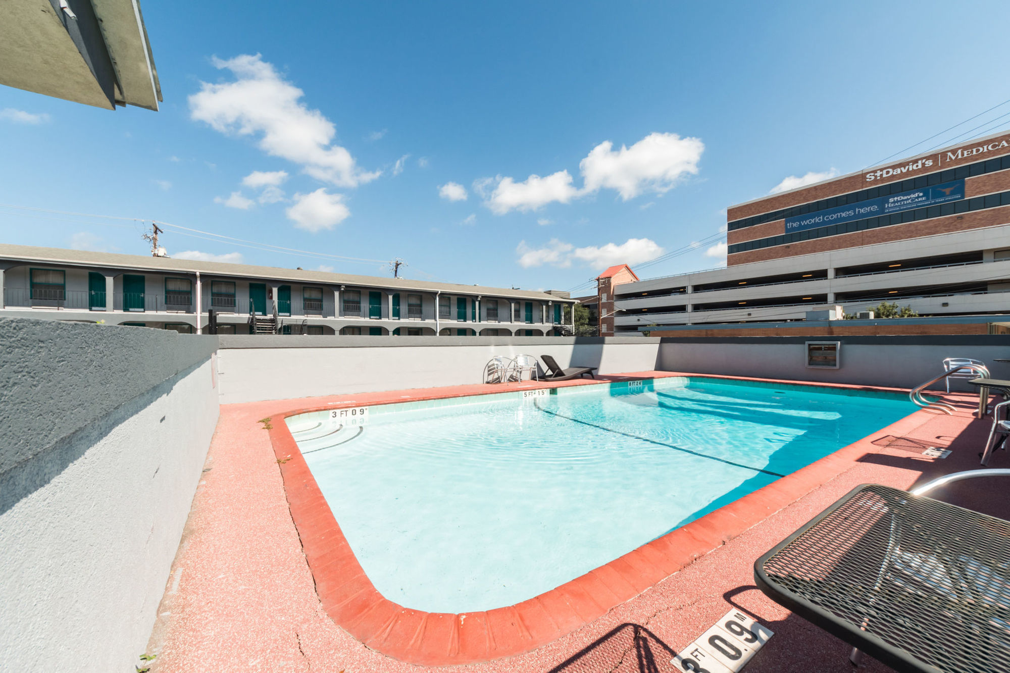 Rodeway Inn University Остін Зручності фото